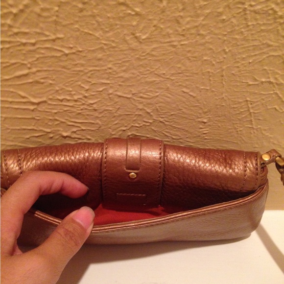 VTG Cole Haan Village Gold Open Flap Pebbled Leather Wristlet - Picture 5 of 8